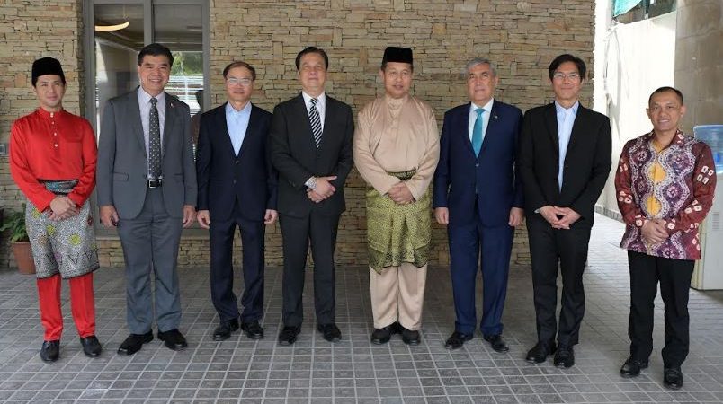 New Brunei High Commission welcomes ASEAN envoys for festive gathering