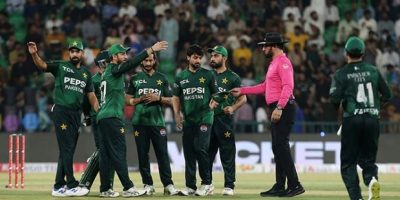 Pakistan crush Bangladesh in second T20I to clinch series