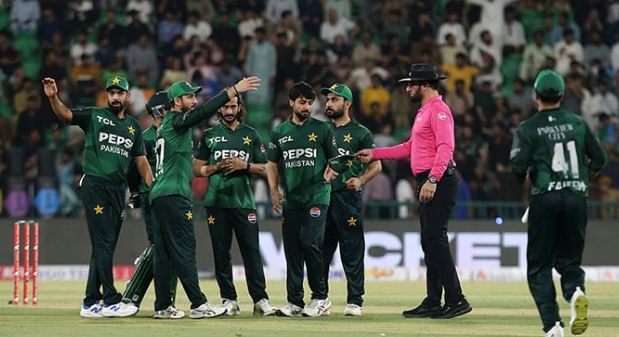 Pakistan crush Bangladesh in second T20I to clinch series