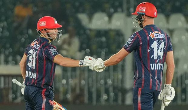 PSL X: Warner, Vince steer Karachi to 237/4 against Peshawar