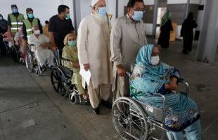 Four dead in Karachi as Covid sees 'odd' summer surge