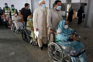 Four dead in Karachi as Covid sees 'odd' summer surge