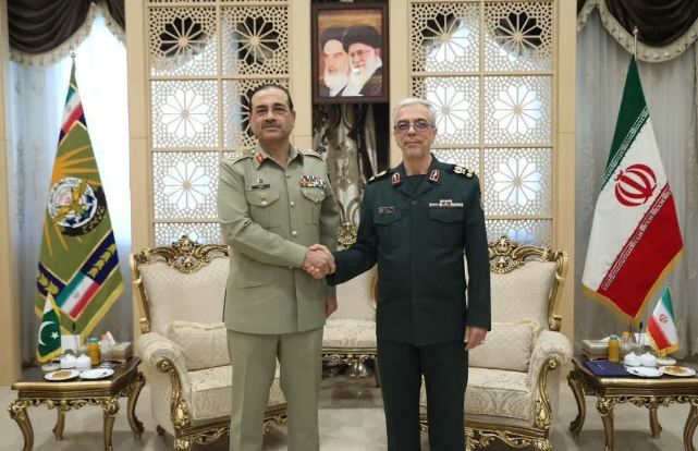 COAS in Tehran, Aims to strengthen Pak-Iran military collaboration