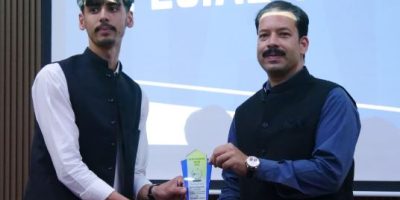 Sabahat Rahim Baig wins Youth Leadership Award Pakistan in Peshawar