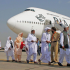 First flight of 153 pilgrims arrives in Quetta after performing Hajj
