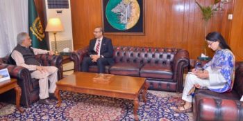 PIA CEO seeks Dar's help to resume UK flights