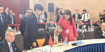 Pakistan calls for peace