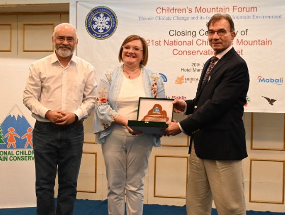 Italian envoy praises Pakistan’s youth for environmental awareness