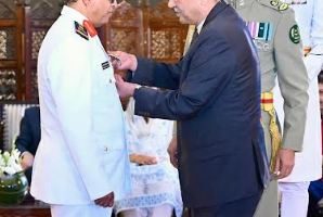 President confers Nishan-e-Imtiaz on Saudi Naval Chief