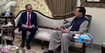 Gohar briefs Australian envoy about  political situation