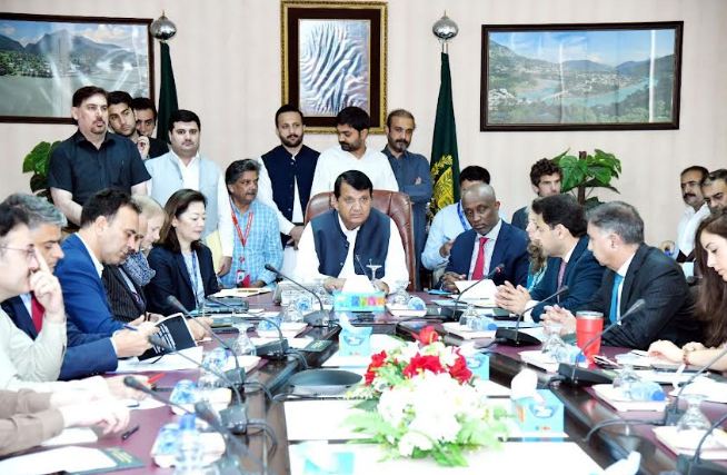 Muqam appeals for flood relief in meeting with UN agencies