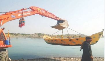 Attock sends boats, aid to flood-hit South Punjab
