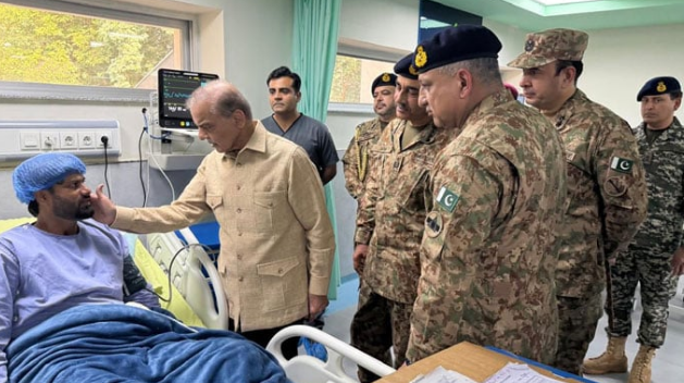 PM says Afghanistan must choose between terrorists or Pakistan