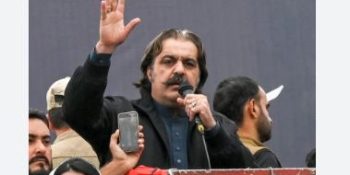 Aftershocks of Peshawar rally: Chief Minister got the chance of firing rivals 