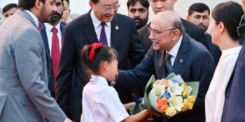 President Zardari arrives in Chengdu, China