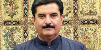 Governor Kundi calls for unity, advises CM Afridi to foster cooperation with centre