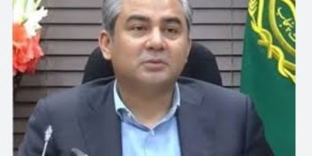 ‎Interior Minister surprise visit finds passport delays replaced by efficiency