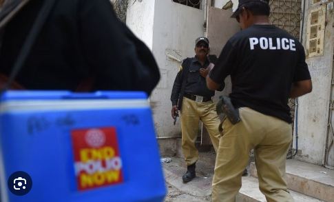 Another cop guarding polio team killed