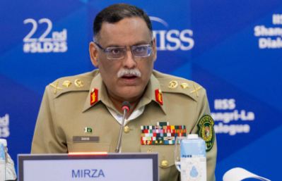 Pakistan, Maldives vow to strengthen defence and security