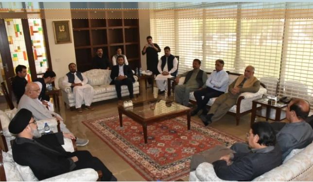 Opposition alliance urges dialogue amid Pakistan-Afghanistan skirmishes