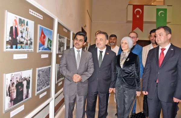 ISLAMABAD, OCT 28 /DNA/ - The Pakistan National Council of the Arts (PNCA) proudly hosted the historic launch and exhibition Albert Camus’ The Stranger by SADEQUAIN, marking the first-ever display of this extraordinary collection in Pakistan. The event was inaugurated by His Excellency Nicolas Galey, Ambassador of France to Pakistan, with Ms. Iram Rehman, President of Alliance Française d’Islamabad, serving as Guest of Honor. Organized by Gallery 21 and the SADEQUAIN Foundation, the exhibition celebrates Sadequain’s rare 1964 lithographs inspired by Nobel Laureate Albert Camus’ seminal novel The Stranger— a remarkable confluence of French literature and Pakistani art. The event drew artists, writers, diplomats, and cultural enthusiasts who gathered to witness this symbolic reunion of art and literature, bridging the creative worlds of Paris and Pakistan six decades later.