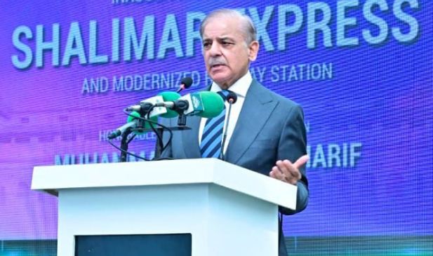 PM Shehbaz vows Centre-provinces cooperation to modernise Pakistan Railways