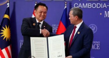 Thailand suspends Cambodia deal