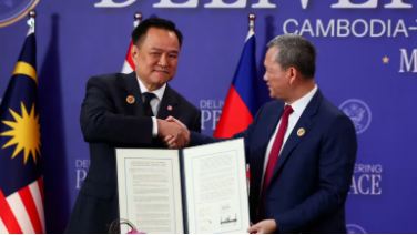 Thailand suspends Cambodia deal