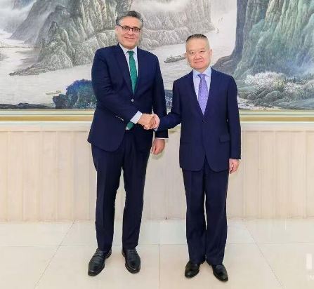 Pakistan, China envoys meet to fortify all-weather partnership