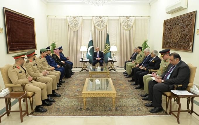 Saudi Armed Forces Chief of General Staff calls on PM Shehbaz Sharif