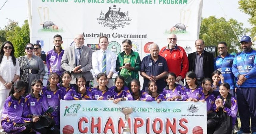Australian High Commission empowers girls through cricket