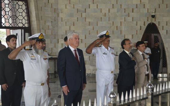 Portuguese Ambassador pays homage at Quaid-e-Azam Mausoleum
