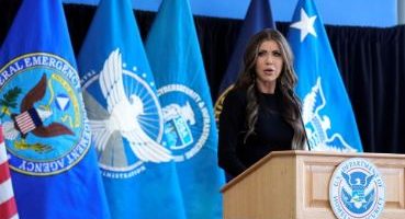 US pauses green card lottery program