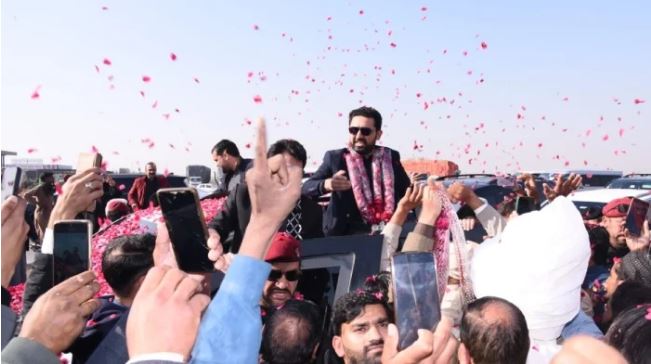 KP CM Sohail Afridi reaches Lahore to partake in political activities