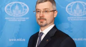 Russian diplomat highlights progress in Russia-Pakistan cooperation to students