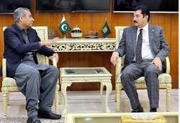 Naqvi, KP governor discuss security as centre vows full support against militancy