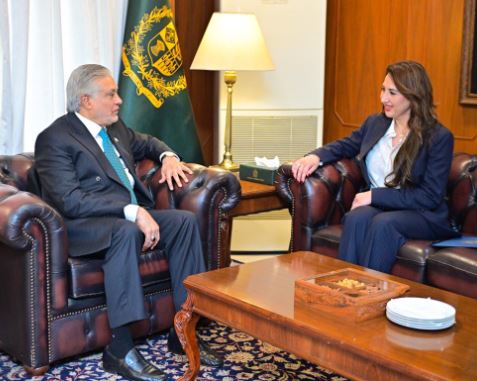 Dar, US diplomat discuss strengthening Pak-US bilateral relations