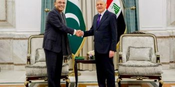 President Zardari seeks deeper economic ties with Iraq