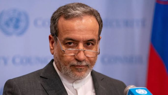 Iran warns US over 'reckless' Trump protest intervention threat