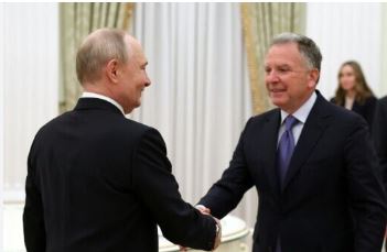 US negotiators meet Putin for high-stakes Ukraine talks