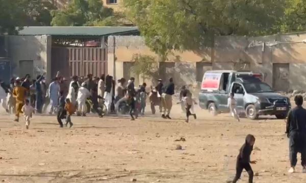 Police detain PTI workers after clashes ahead of Bagh-e-Jinnah power show