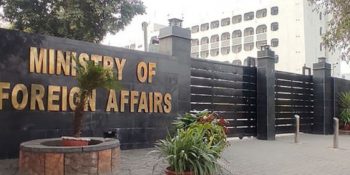 FO issues travel advisory for Pakistani nationals regarding Iran