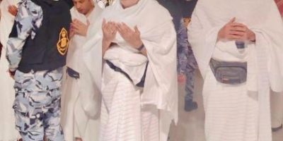 Deputy PM/Foreign Minister Ishaq Dar performs Umrah