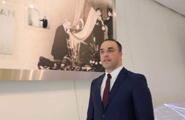 January 20 – Heydar Aliyev’s Political Signature