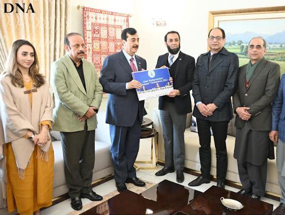 Info Minister calls on Chairman Senate