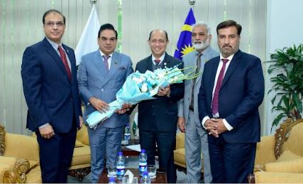 Pakistan, Malaysia target $4 billion trade, eye halal & IT Collaboration