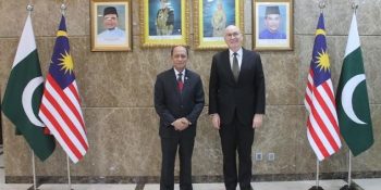 Australian envoy pays courtesy call on Malaysian counterpart