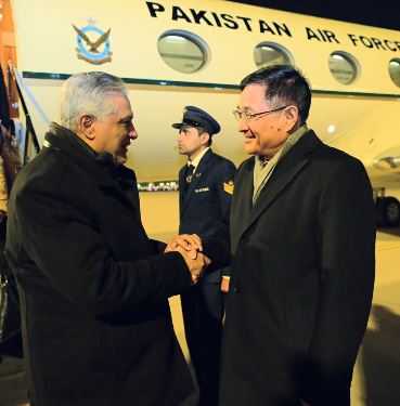 Deputy PM Dar arrives in Beijing for strategic dialogue