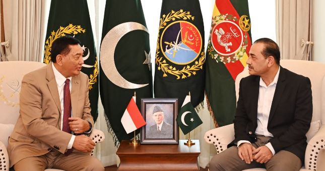 Indonesian Defense Minister meets Army Chief at GHQ