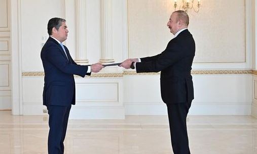 President Ilham Aliyev accepts credentials from New Greek Ambassador
